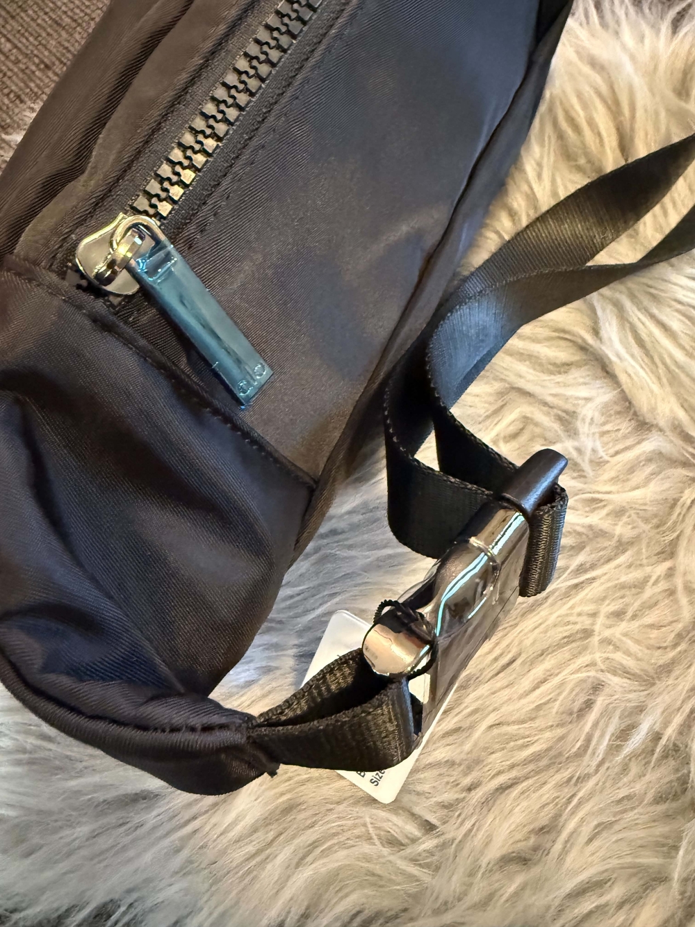 ALO Yoga Black Explorer Fanny Pack Crossbody Bag - Picture 5 of 7